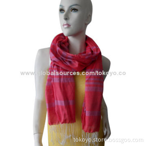 Woven scarf with yarn dyed and striped design, special structure, measures 180*70+8cm
